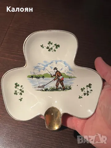 Ирландска порцеланова купичка във формата на детелина с изобразен рибар