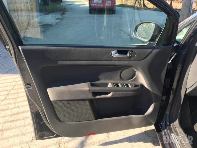 VW Golf Plus TDI 2.0, снимка 8 - Автомобили и джипове - 53762390