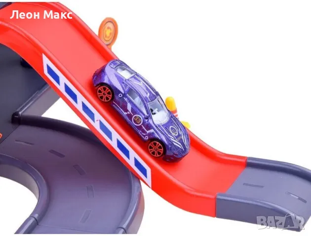 Паркинг гараж на 4 етажа с автомобили и аксесоари , снимка 6 - Коли, камиони, мотори, писти - 48299989