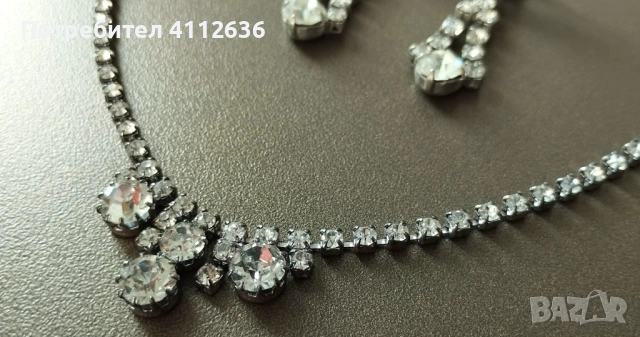 Комплект винтидж колие и обеци с чешки кристали, снимка 2 - Бижутерийни комплекти - 53609220