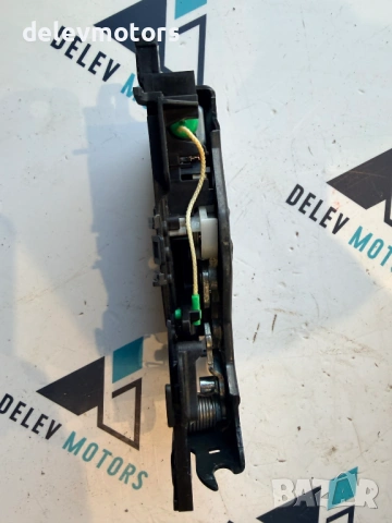 UK735711221 / 163672-10 брава за заден капак от BMW 320i G21, двигател B48C / B48B20M1 , снимка 3 - Части - 53646084