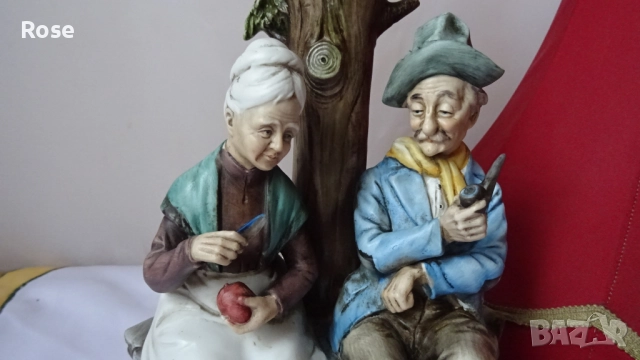 Лампа с фигурка на възрастна двойка, седнала на пейка под дърво. , снимка 10 - Настолни лампи - 52686354