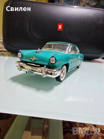 Lincoln Capri 1952 (1:18)