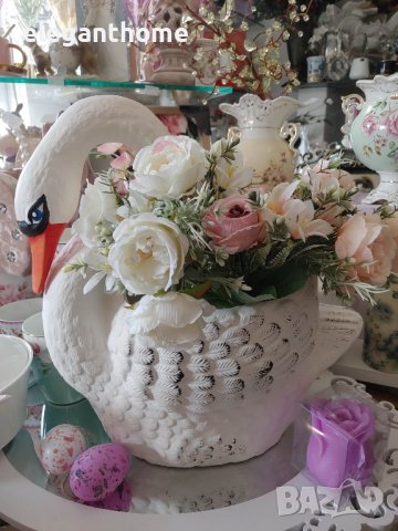 Кашпа лебед -бял