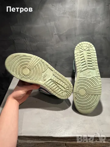 КАТО ЧИСТО НОВИ Jordan 1, 42 -  Blue Mint, снимка 10 - Ежедневни обувки - 49802139