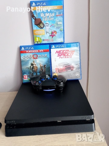 Продава се PS4!!! Със 8 броя диска., снимка 4 - PlayStation конзоли - 53321858
