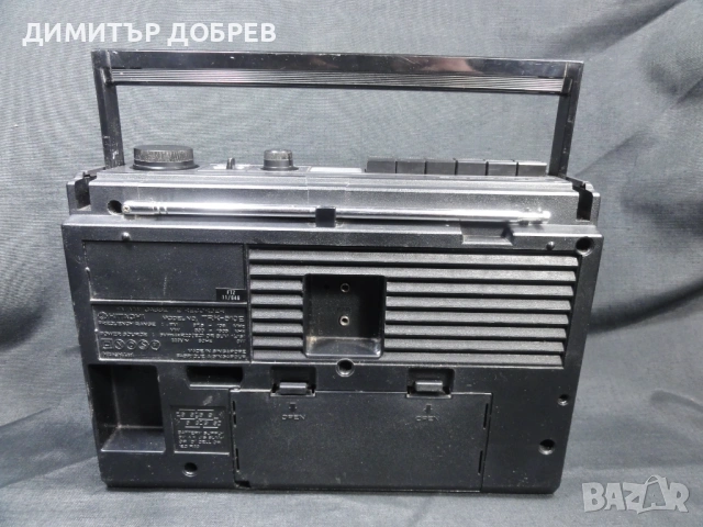 СТАР РЕТРО ТРАНЗИСТОР РАДИО КАСЕТОФОН HITACHI TRK-510E, снимка 4 - Радиокасетофони, транзистори - 53849554