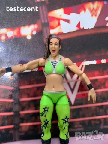 Екшън фигура WWE Bayley Бейли Mattel Elite action figure играчка Green, снимка 5 - Други - 48736682