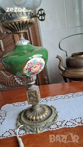 Настолна винтидж лампа, снимка 3 - Настолни лампи - 56038621