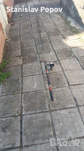 Продава се комплект сас макарата прачка та е на 3 части макарата е чисто нова , снимка 2 - Въдици - 53678568