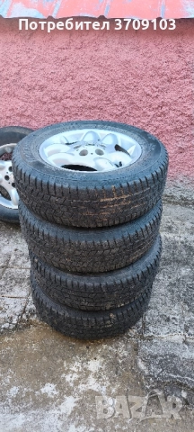 Зимни гуми за Land Rover, снимка 3 - Гуми и джанти - 51526316