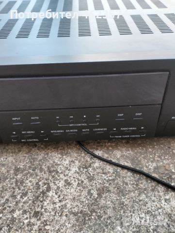 Усилвател, снимка 3 - Ресийвъри, усилватели, смесителни пултове - 53863589