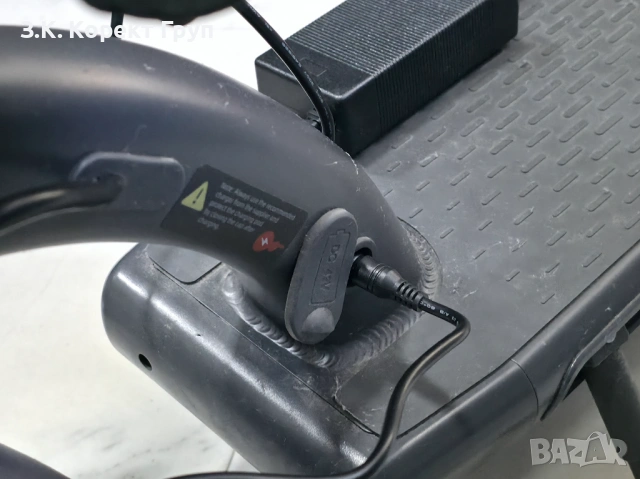 Електрическа тротинетка Navee N40 Electric Scooter, снимка 11 - Друга електроника - 53842800