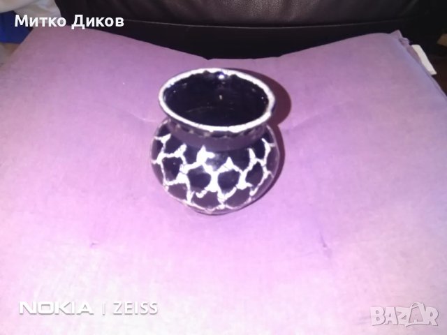 Синя ваза керамична на Троян с бежови ромбове-ръчна изработка Н-90мм и фи горе-75мм и долу-55мм, снимка 2 - Вази - 47946948