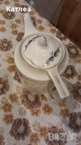 Порцеланова кана, снимка 2 - Сервизи - 53703076