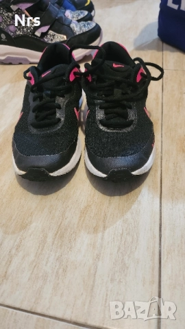 Детски обувки NIKE 'REVOLUTION 7' розово / черно, снимка 3 - Детски маратонки - 52425675