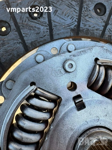 Демпферен маховик и комплект съединител 1.6TDI 105кс VW Audi Seat Skoda - CAYC/CAY, снимка 4 - Части - 53863171