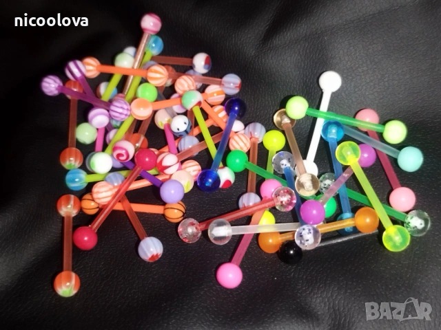 48 броя обеци за език, акрил