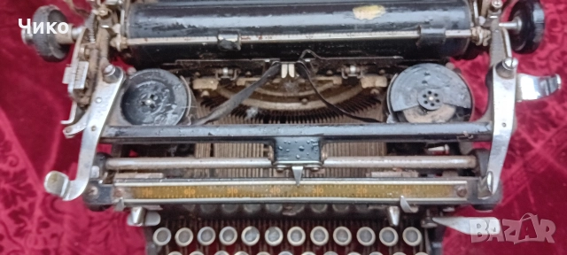 Голяма стара пишеща машина , снимка 7 - Антикварни и старинни предмети - 52576747