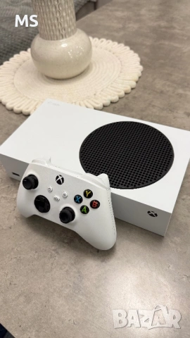 Xbox Series S 512GB – Като нов + EA FC 24 & 25, снимка 4 - Xbox конзоли - 53818647