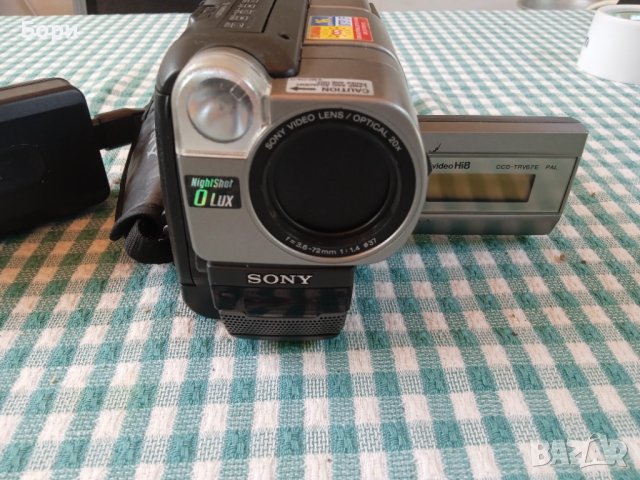 SONY video Hi 8 камера, снимка 7 - Камери - 41436396