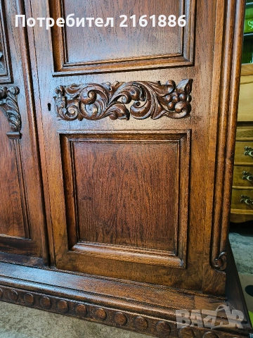 Красив дъбов шкаф с дърворезба , снимка 2 - Шкафове - 53075824