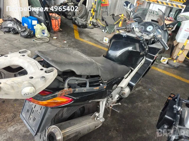 Honda vfr 800 на части, снимка 4 - Мотоциклети и мототехника - 56409646