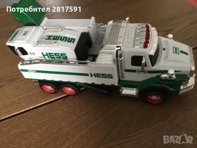 Товарен камион на Hess + багер, снимка 1