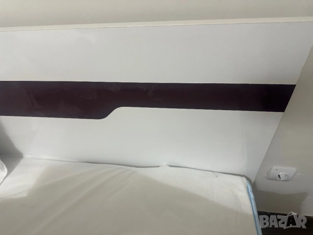 Спалня с 2 нощни шкафчета, снимка 10 - Спални и легла - 53215302