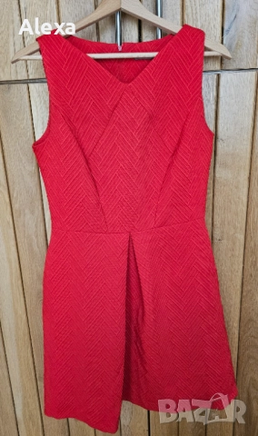 Рокля в червен цвят на марка Orsay размер 36