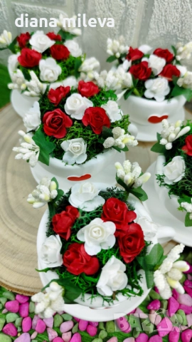 Сладурски чашки с нежни цветлета в бяло и червено!, снимка 7 - Декорация за дома - 51925312