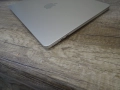 Лаптоп Apple AIR A2681 13” 8GB SSD 256GB M2 Отлично състояние, снимка 8
