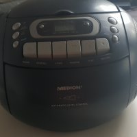 Радиокасетофон с компакт диск Medion, снимка 2 - Аудиосистеми - 41449454