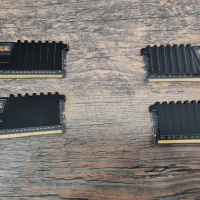 Corsair DDR4 3200 32GB 4x8GB, снимка 1 - RAM памет - 44550146