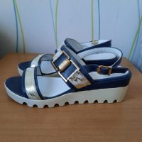 Дамски сандали в бяло и синьо, със златни декорации, снимка 4 - Сандали - 41686618