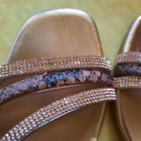 Дам.сандали-"GIOSEPPO"/изк.кожа/,№39 -цвят-златист. Закупени от Италия., снимка 7 - Сандали - 33641471