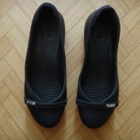 Нови оригинални Crocs черни балеринки 34 номер, снимка 2 - Дамски ежедневни обувки - 40236894