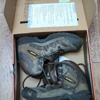 Туристически обувки HI-TEC, снимка 1 - Други - 39820080