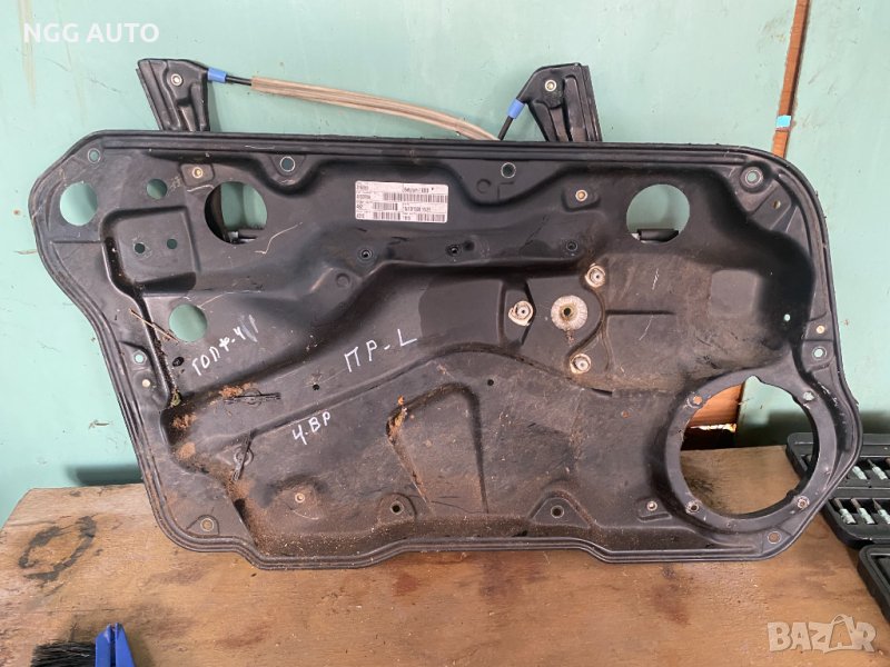 Стъклоповдигач за VW Golf & Bora Mk4, 1J4 837 755 A, снимка 1