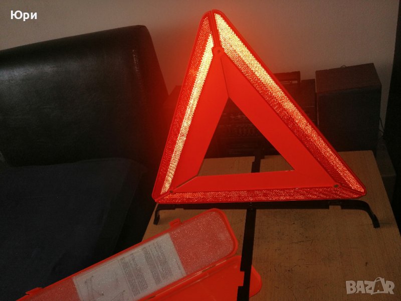 Продавам нов триъгълник авариен за бус или кола, снимка 1