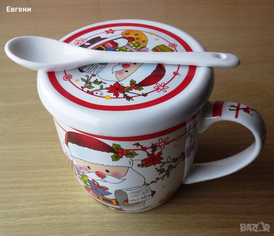 Коледна чаша с капаче и лъжичка от порцелан в коледна опаковка, снимка 1