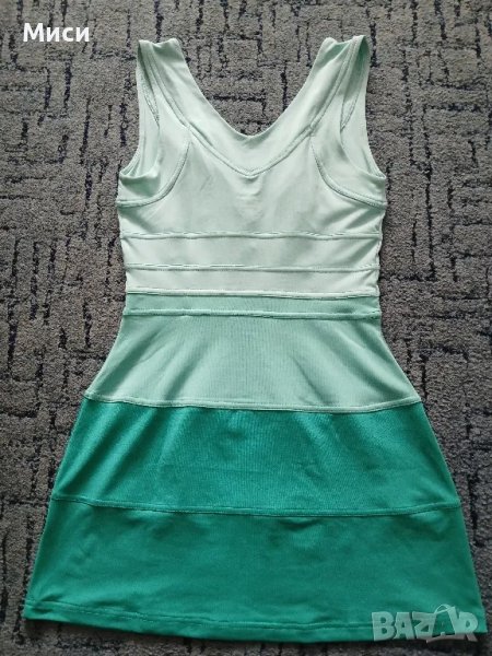 Оригинална спортна рокличка"Найк", снимка 1