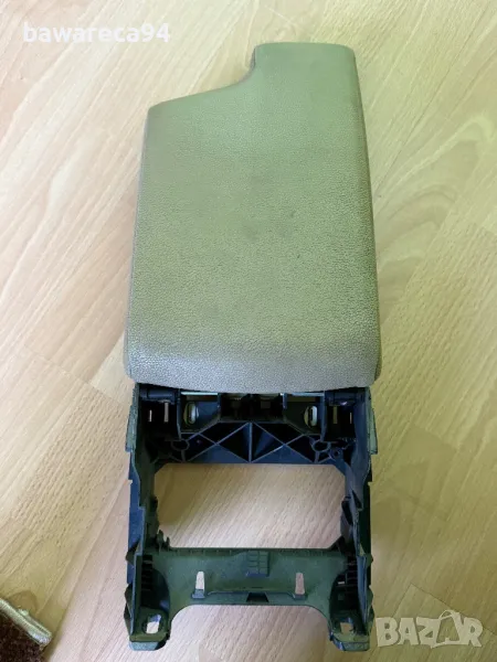 Подлакътник BMW E90/91, снимка 1