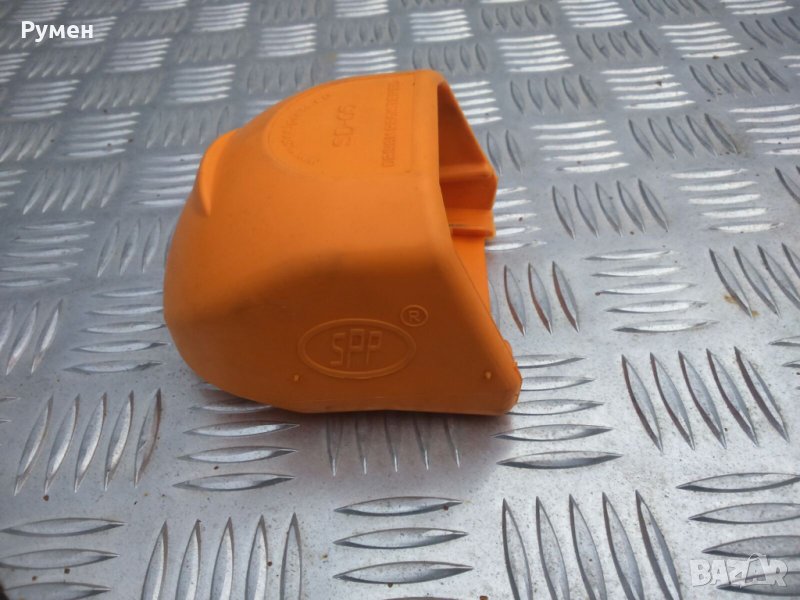 ПРЕДПАЗИТЕЛ ЗА ЛАПА НА ПЛАТФОРМА, снимка 1