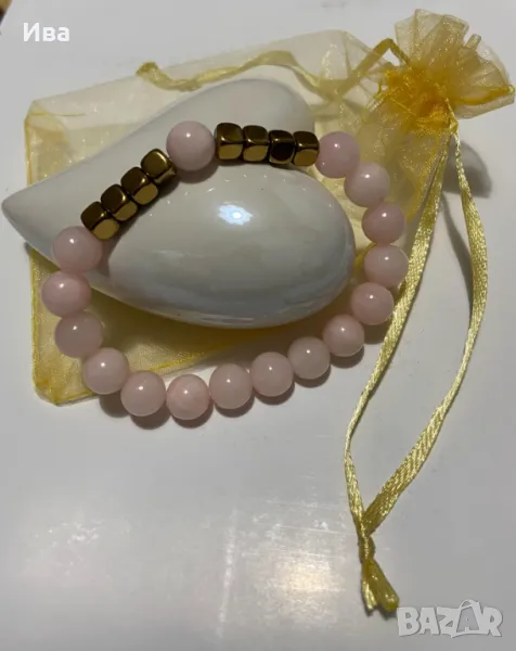 Дамска гривна в нежно розово , снимка 1