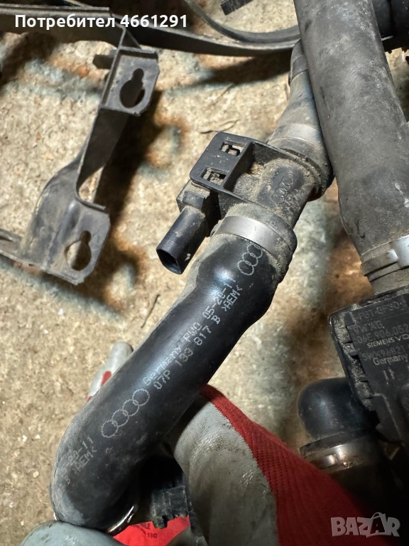 Гумено водно съединение Ауди Audi A8 D4 H4 6.3 W12 500ps. само за 40лв. 07P133817B, снимка 1