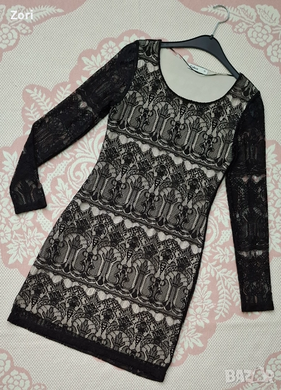 КРАСИВА черна дантелена рокля с бежова подплата по тялото, снимка 1