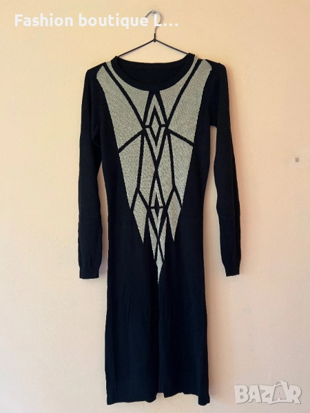 Уникална есенна рокля с дълъг ръкав и златни геометрични фигури отпред М размер 🖤, снимка 1