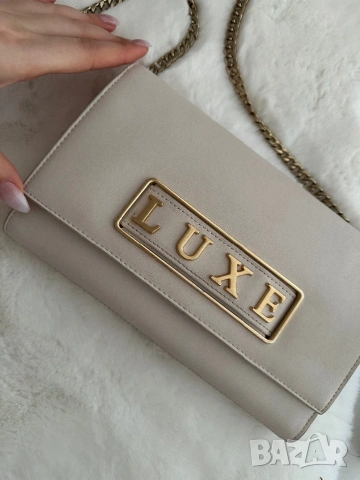 Оригинална Guess чанта естествена кожа, снимка 2 - Чанти - 53137663