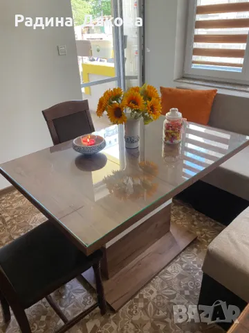 ТРАПЕЗНА МАСА В ПЕРФЕКТНО СЪСТОЯНИЕ , снимка 3 - Маси - 50046218